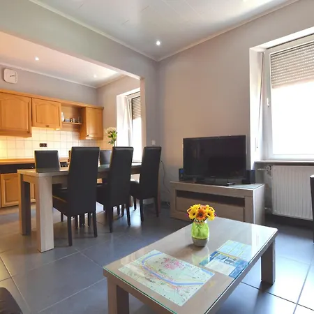 Attractive Apartment In Zell Near River Extérieur photo