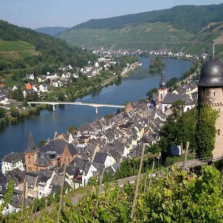 Attractive Apartment In Zell Near River Extérieur photo