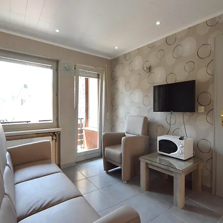 Attractive Apartment In Zell Near River Extérieur photo