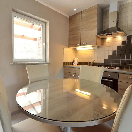 Attractive Apartment In Zell Near River Extérieur photo