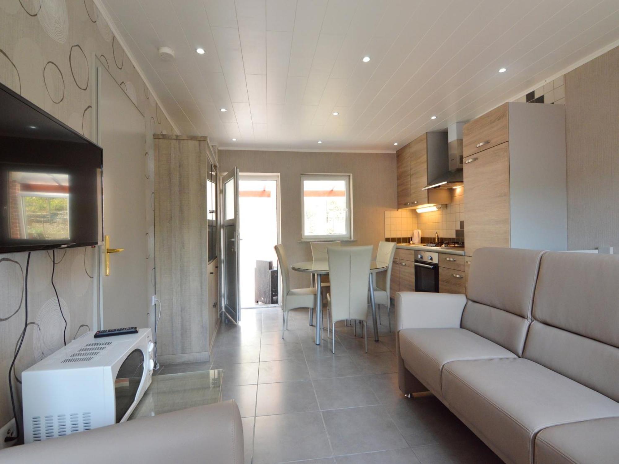 Attractive In Near River Apartment *